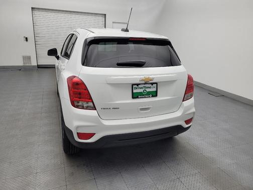 Summit White 2020 Chevrolet Trax LS