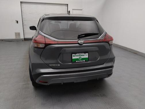 2024 Nissan Kicks S