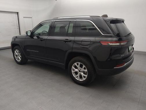 Diamond Black Crystal Pearlcoat 2023 Jeep Grand Cherokee Limited
