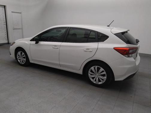 Crystal White Pearl 2021 Subaru Impreza Base