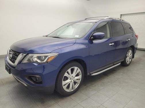 2018 Nissan Pathfinder SL