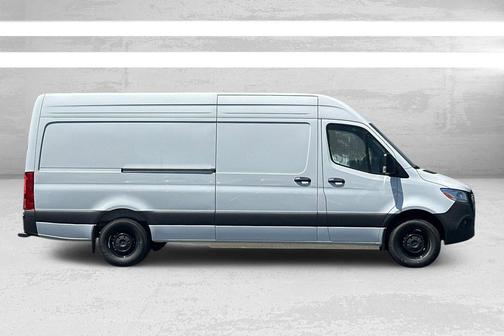 2025 Mercedes-Benz Sprinter 2500 High Roof