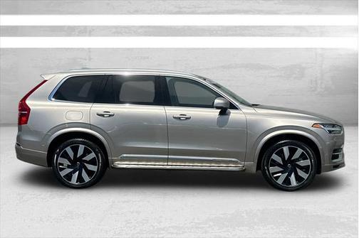 2023 Volvo XC90 Recharge Plug-In Hybrid T8 Ultimate 6-Seater