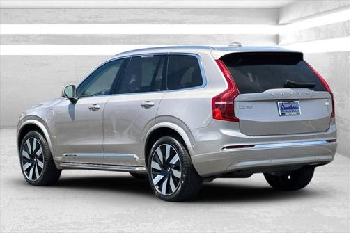 2023 Volvo XC90 Recharge Plug-In Hybrid T8 Ultimate 6-Seater