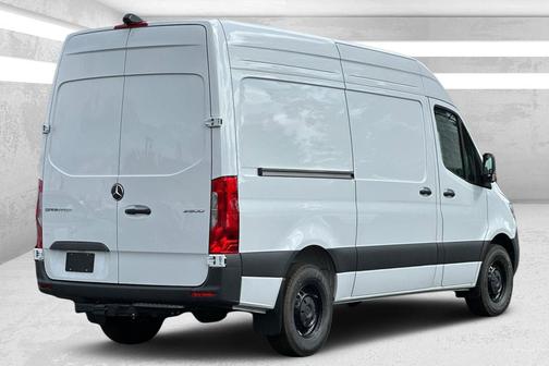 2025 Mercedes-Benz Sprinter 2500 Standard Roof