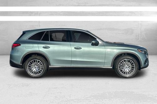 2026 Mercedes-Benz GLC 300 Base