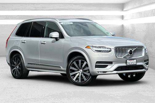 2025 Volvo XC90 B5 Core