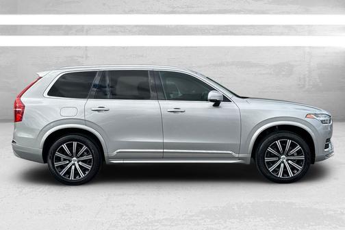 2025 Volvo XC90 B5 Core