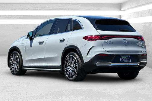 MANUFAKTUR Alpine Grey 2023 Mercedes-Benz EQE 500 4MATIC