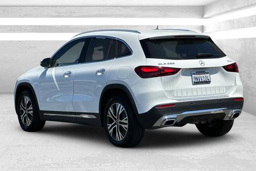 2025 Mercedes-Benz GLA 250 4MATIC