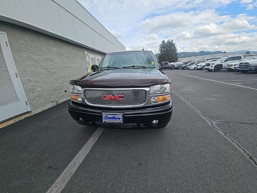 2002 GMC Yukon Denali