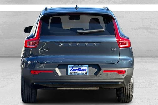 2026 Volvo XC40 B4 Core