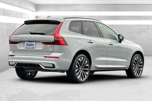 2026 Volvo XC60 B5 Ultra