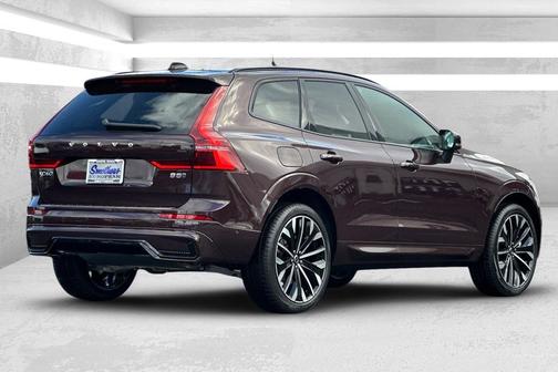 2026 Volvo XC60 B5 Ultra