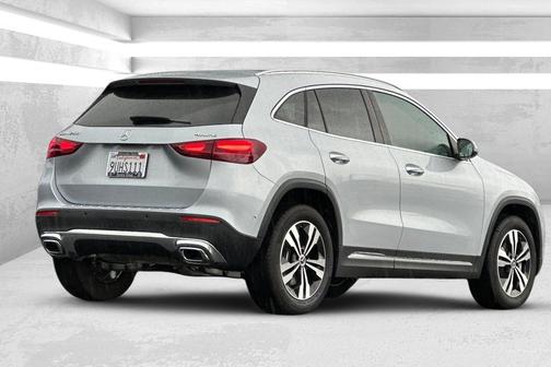 2025 Mercedes-Benz GLA 250 4MATIC