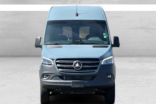 2025 Mercedes-Benz Sprinter 2500 Standard Roof