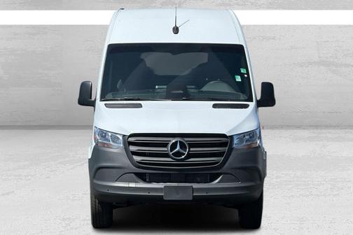 2025 Mercedes-Benz Sprinter 2500 Standard Roof