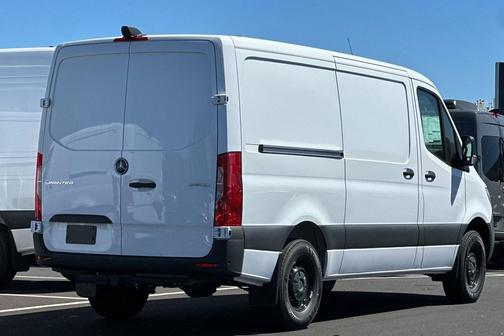 2024 Mercedes-Benz Sprinter 2500 Standard Roof