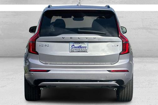 2026 Volvo XC90 B6 Ultra Dark Theme 6-Seater