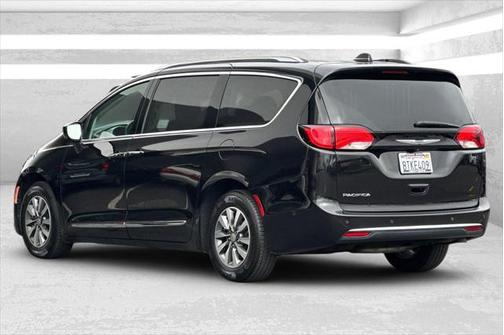 2020 Chrysler Pacifica Touring-L Plus