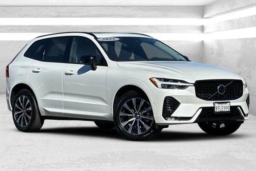 2025 Volvo XC60 B5 Plus