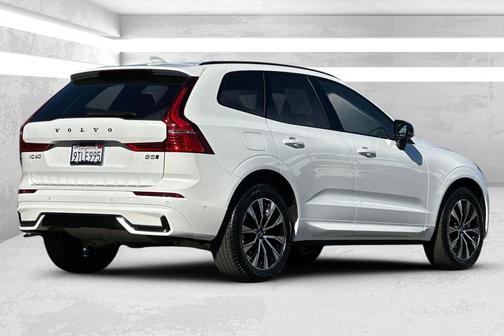 2025 Volvo XC60 B5 Plus