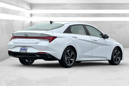 2021 Hyundai ELANTRA Limited