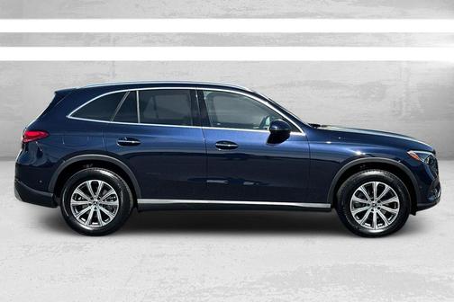 Nautical Blue Metallic 2023 Mercedes-Benz GLC 300 4MATIC
