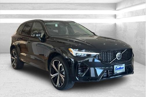 2025 Volvo XC60 Plug-In Hybrid T8 Ultra