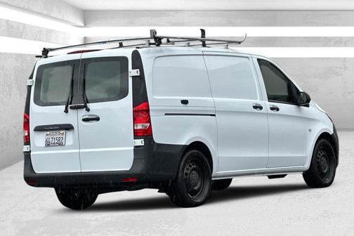 2018 Mercedes-Benz Metris Base
