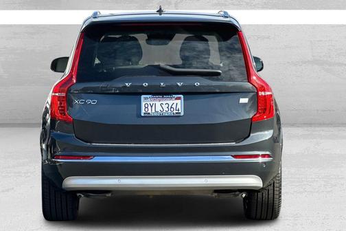 2022 Volvo XC90 Recharge Plug-In Hybrid T8 Inscription 6 Passenger