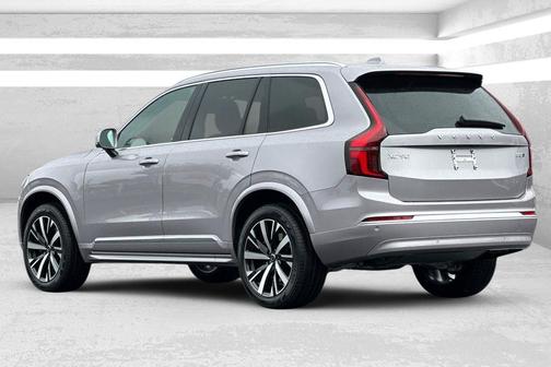 2026 Volvo XC90 B5 Core