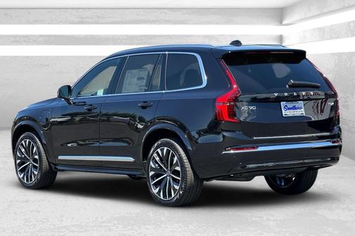 2025 Volvo XC90 Plug-In Hybrid T8 Plus 7-Seater