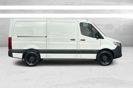 2025 Mercedes-Benz Sprinter 2500 Standard Roof