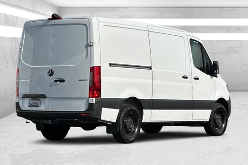 2025 Mercedes-Benz Sprinter 2500 Standard Roof