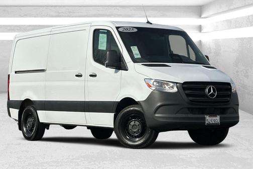 2025 Mercedes-Benz Sprinter 2500 Standard Roof