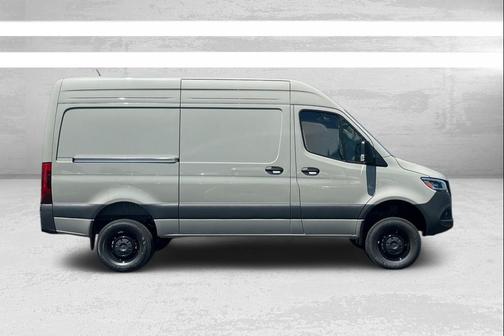 2025 Mercedes-Benz Sprinter 2500 Cargo 144 WB