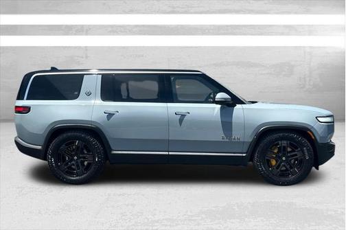 2023 Rivian R1S Adventure