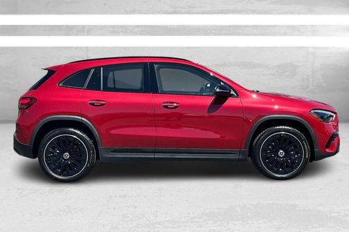 MANUFAKTUR Patagonia Red Metallic 2026 Mercedes-Benz GLA 250 4MATIC