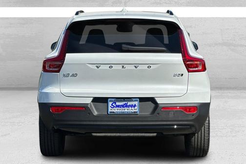 2026 Volvo XC40 B5 Plus