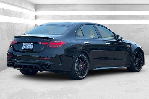 2024 Mercedes-Benz AMG C 63 S E Performance