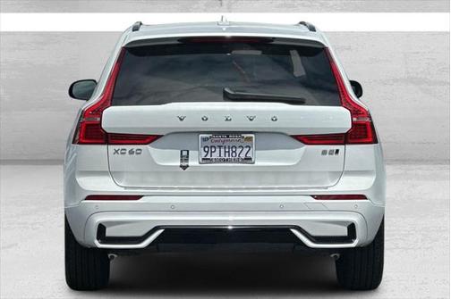 2025 Volvo XC60 B5 Core