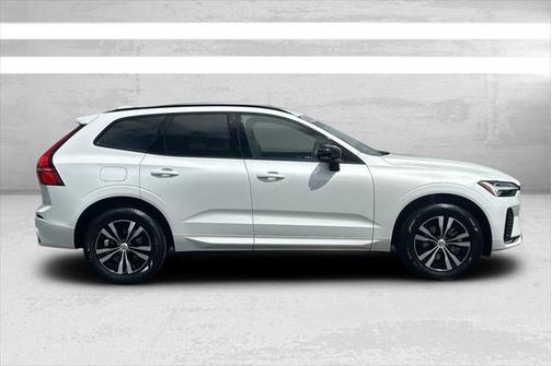 2025 Volvo XC60 B5 Core