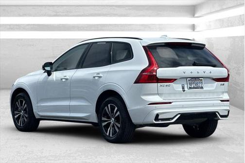 2025 Volvo XC60 B5 Core