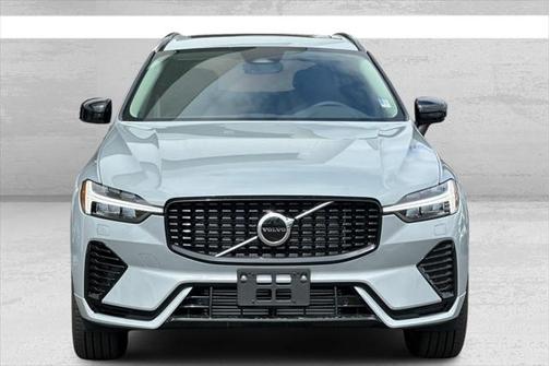 2025 Volvo XC60 Plug-In Hybrid T8 Core