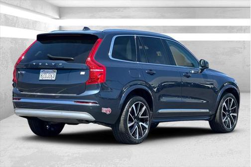 2022 Volvo XC90 Recharge Plug-In Hybrid T8 Inscription Expression 7 Passenger