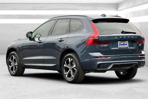 2026 Volvo XC60 B5 Core