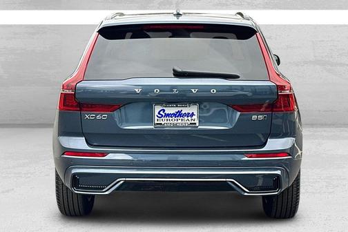 2026 Volvo XC60 B5 Core