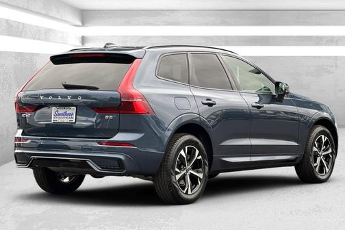 2026 Volvo XC60 B5 Core