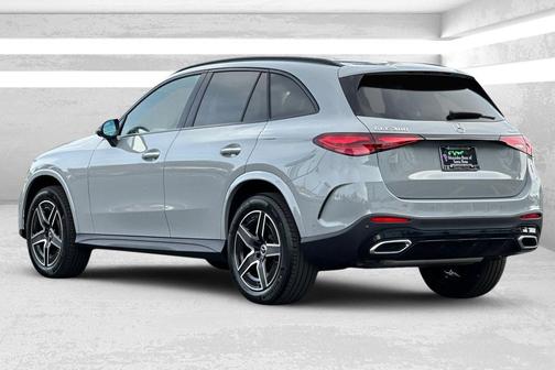 2026 Mercedes-Benz GLC 300 4MATIC